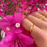 Moneta Ring